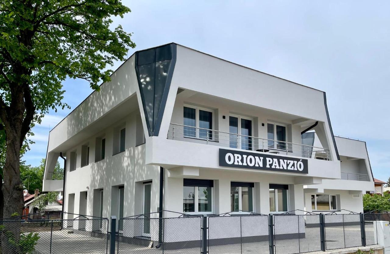Bed and Breakfast Orion Panzio Hajdúszoboszló Exterior foto